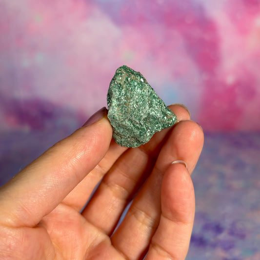 Green Fuchsite Raw XS