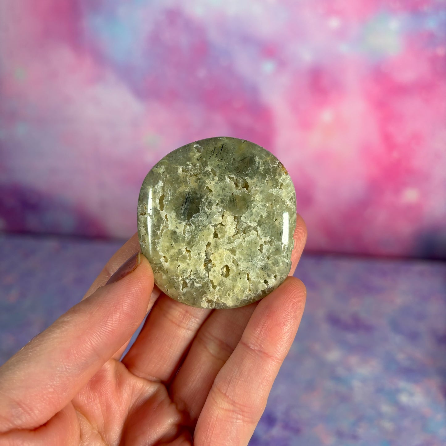 Prehnite Flat Palm Misfit