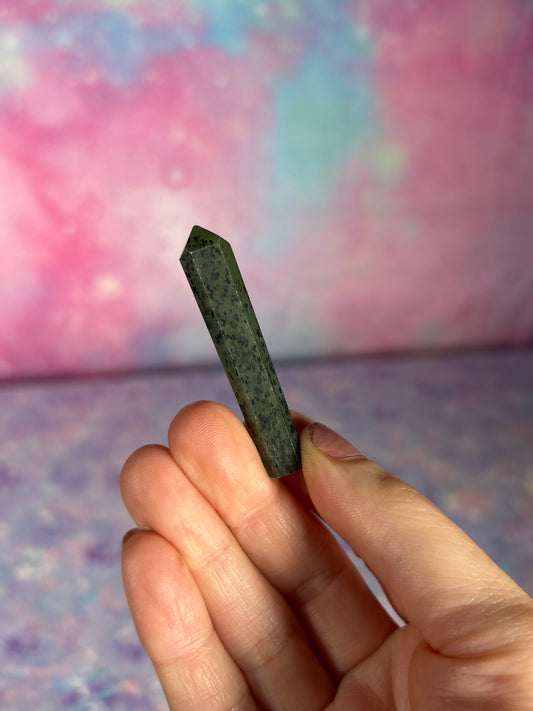 Nephrite Jade Point XS