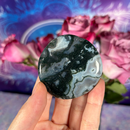 Moss Agate Flat Palm