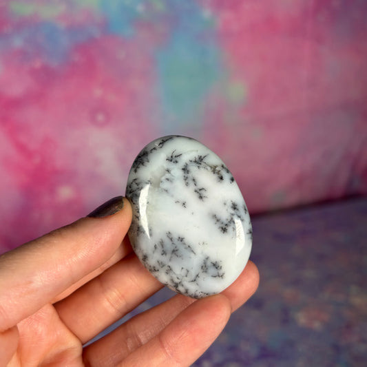 Dendritic Opal Flat Palm