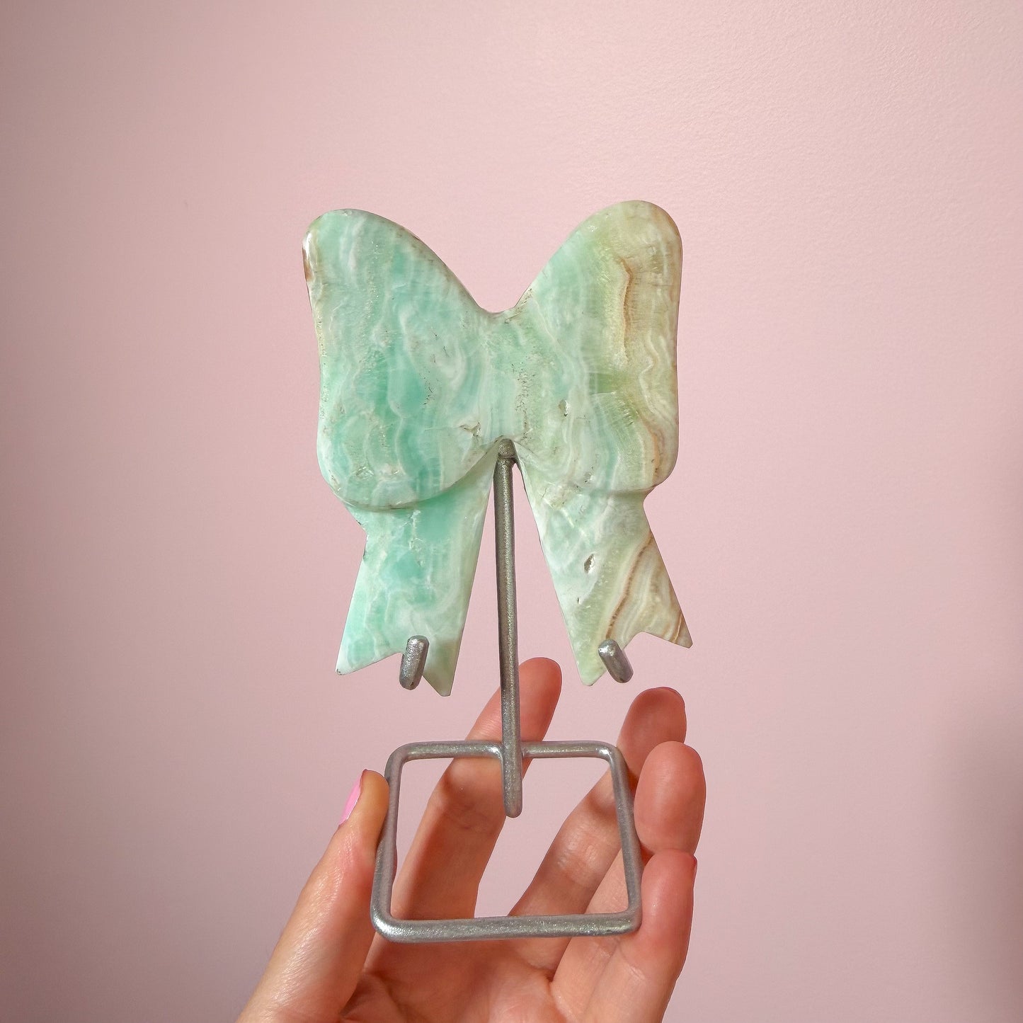 Caribbean Calcite Bows On Stand